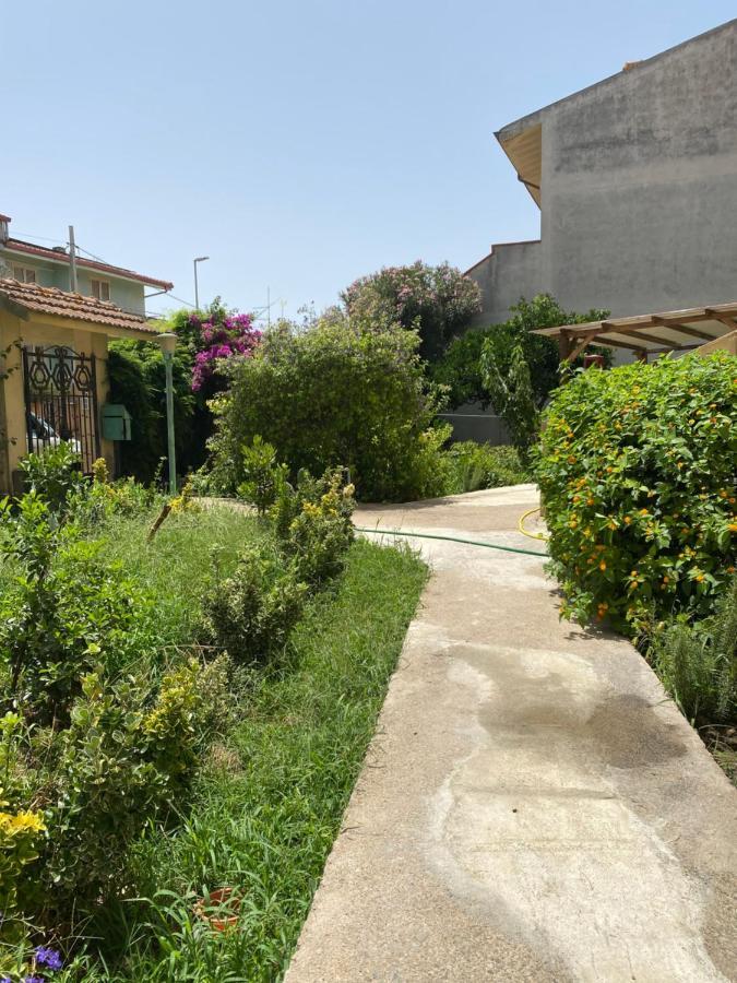 Bed and Breakfast L'Incognita San Nicolo d'Arcidano Exterior foto